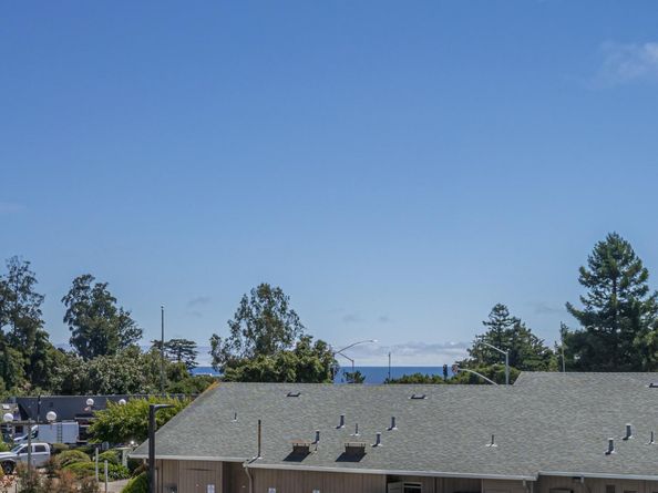 121 Aptos Village Way 1, Aptos CA 95003