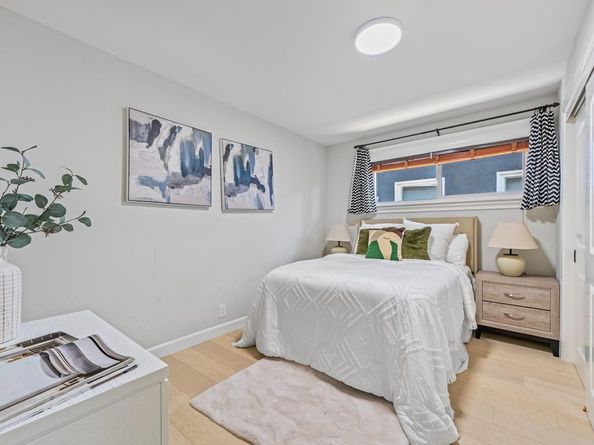 1112 Junipero Avenue, Redwood City CA 94061