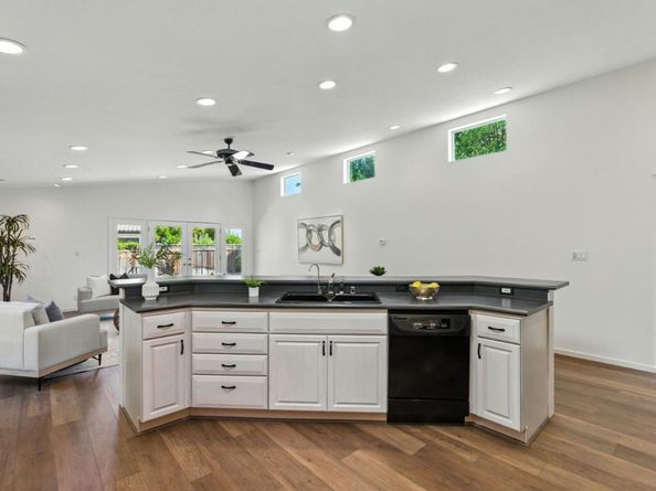 723 Josina Avenue, Palo Alto CA 94306