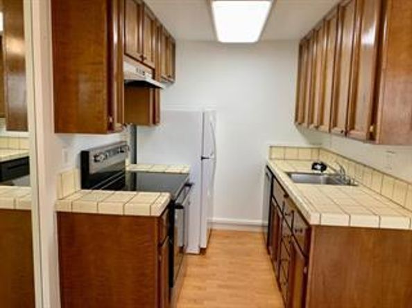 5693 Makati Circle D, San Jose CA 95123