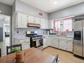 Undisclosed Address #ML82041316, Oakland CA 94605