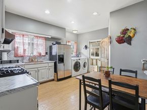 Undisclosed Address #ML82041316, Oakland CA 94605