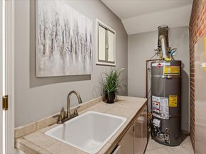 12180 SARAGLEN Drive, Saratoga CA 95070