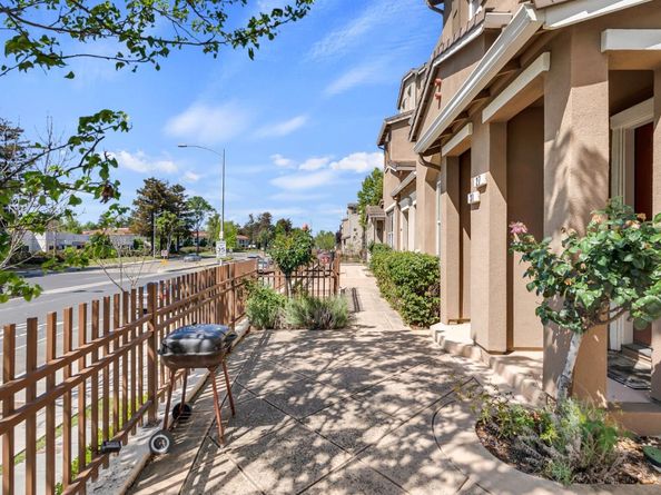 23 Bettencourt Way, Milpitas CA 95035