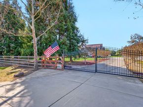 12575 Foothill Avenue, San Martin CA 95046
