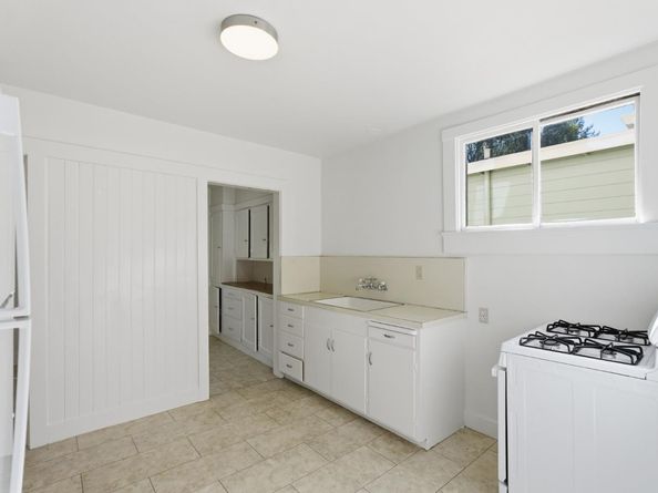 566 Addison Avenue, Palo Alto CA 94301