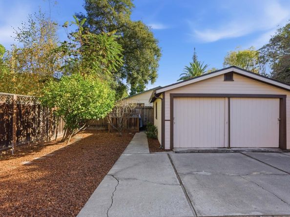 566 Addison Avenue, Palo Alto CA 94301