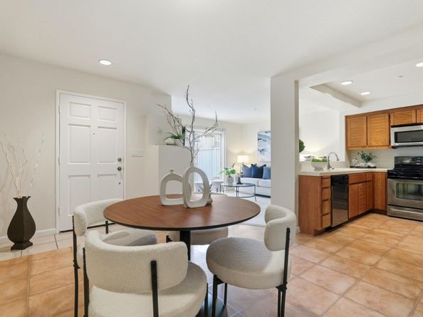 6945 Rodling Drive C, San Jose CA 95138