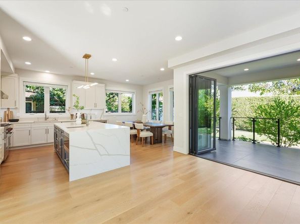1991 Middlefield Road, Palo Alto CA 94301