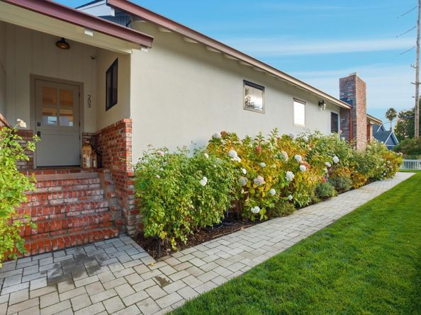 203 Santa Clara Avenue, Redwood City CA 94061