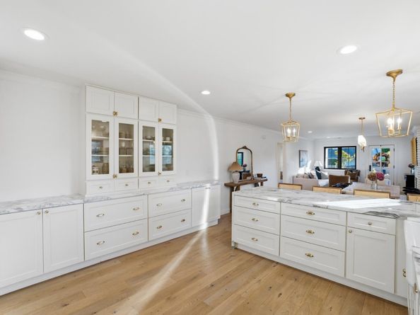 203 Santa Clara Avenue, Redwood City CA 94061