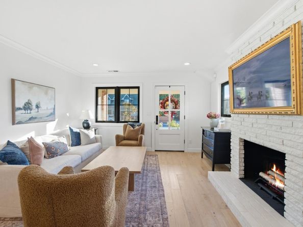 203 Santa Clara Avenue, Redwood City CA 94061