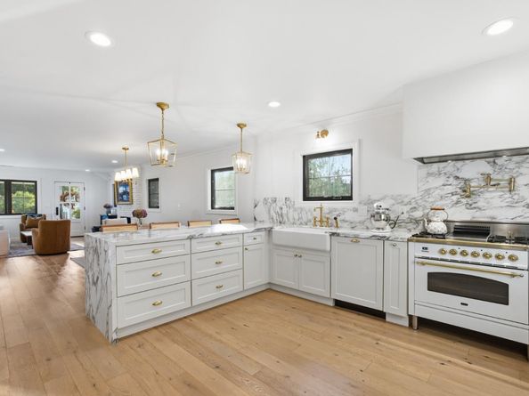 203 Santa Clara Avenue, Redwood City CA 94061