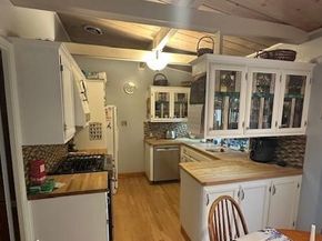 525 Wellington Drive, San Carlos CA 94070