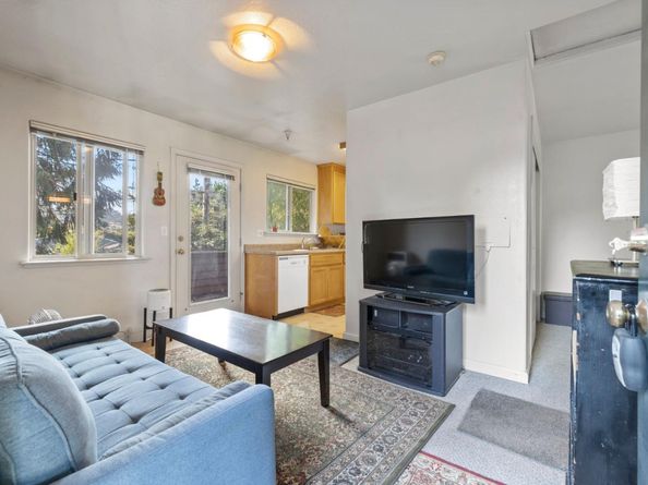 33 Edgewood Way, Santa Cruz CA 95060