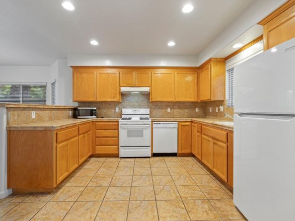 33 Edgewood Way, Santa Cruz CA 95060