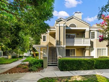 5981 Lake Hennessy Court