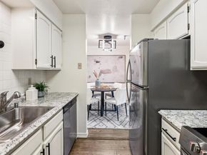 711 S Bayshore Boulevard 23, San Mateo CA 94401