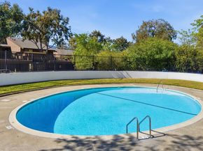 3335 La Mesa Drive 4, San Carlos CA 94070