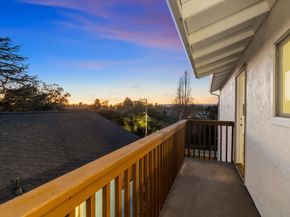 404 Monterey Avenue, Capitola CA 95010