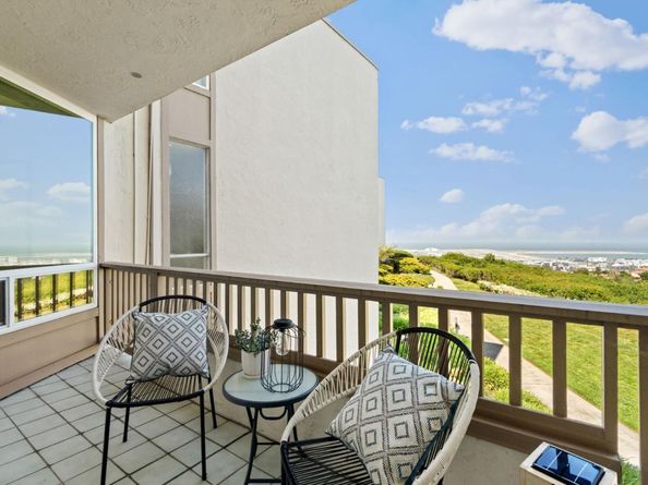 320 Vallejo Drive 22, Millbrae CA 94030