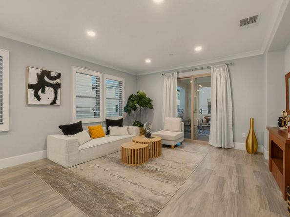 1057 Foxglove Place 202, San Jose CA 95131