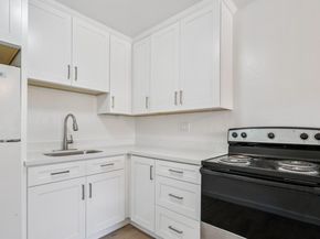 900 Toyon Drive, Burlingame CA 94010