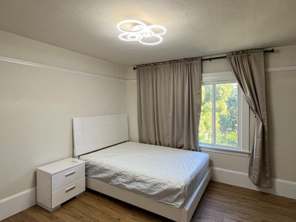 459 Flood Avenue, San Francisco CA 94112