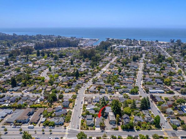 1422 Broadway, Santa Cruz CA 95062
