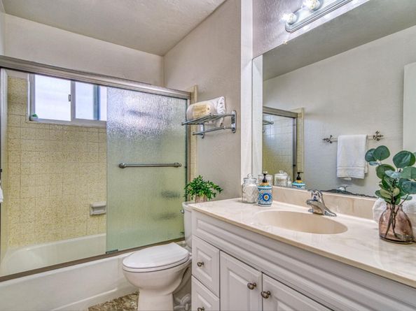 1422 Broadway, Santa Cruz CA 95062