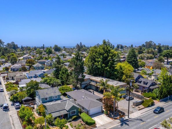 1422 Broadway, Santa Cruz CA 95062