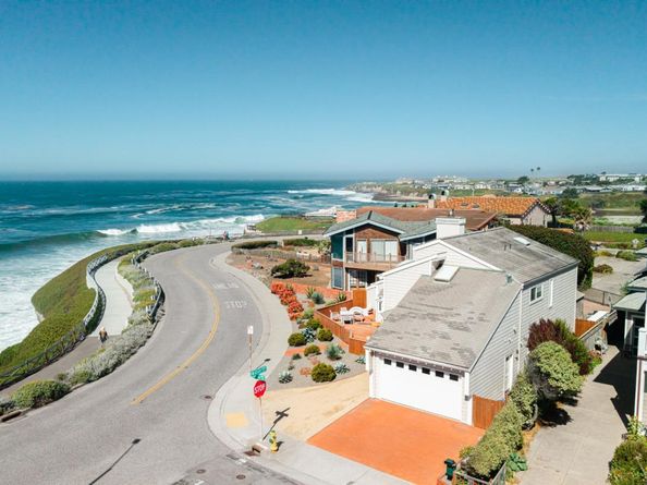 2302 W Cliff Drive, Santa Cruz CA 95060