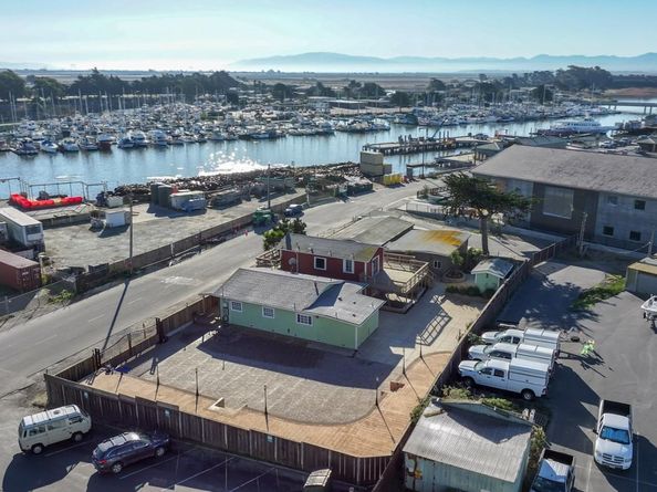 7550 Sandholdt Road, Moss Landing CA 95039