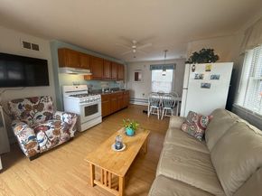36 Wankinquoah Ave, Wareham MA 02571