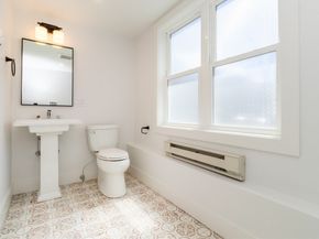 30 Columbus Ave, Waltham MA 02451