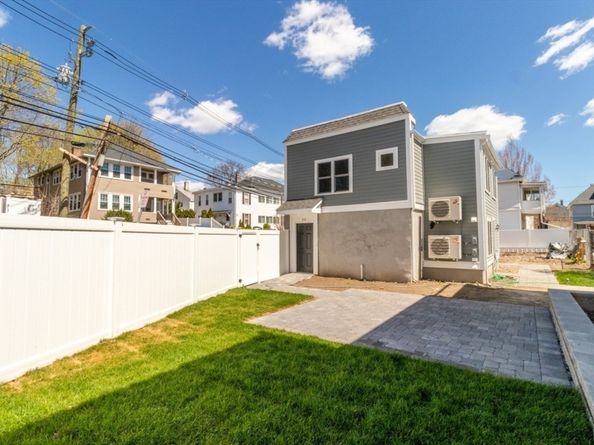 30 Columbus Ave, Waltham MA 02451