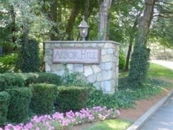 179 Tall Oaks Dr C, Weymouth MA 02190