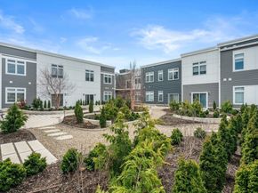 60 Cross St E 328, Somerville MA 02145