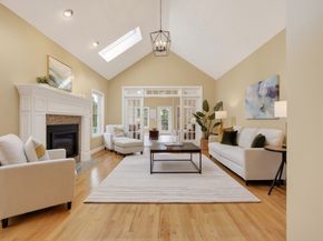 2 Bartlett Road, Westford MA 01886