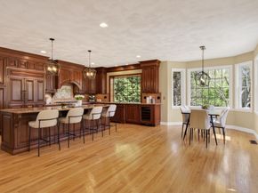 2 Bartlett Road, Westford MA 01886