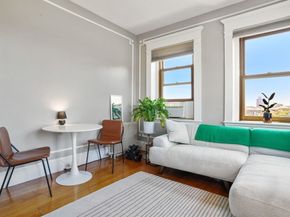 8 Garrison St 706, Boston MA 02116