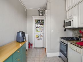 8 Garrison St 706, Boston MA 02116
