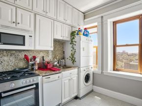 8 Garrison St 706, Boston MA 02116