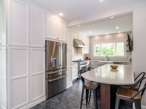 17 Grove St, Natick MA 01760