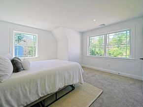 13 Park Pl, Mattapoisett MA 02739