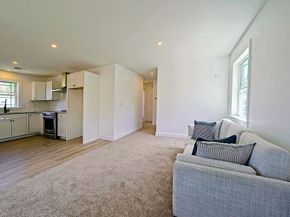 13 Park Pl, Mattapoisett MA 02739