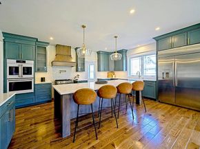 13 Park Pl, Mattapoisett MA 02739
