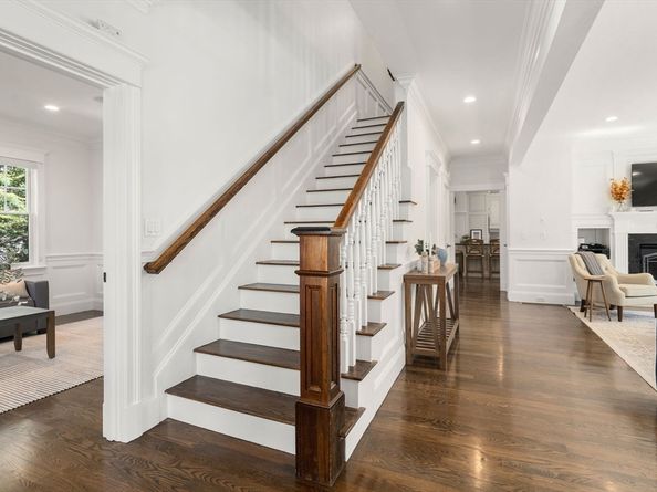 33 Everett Street, Concord MA 01742
