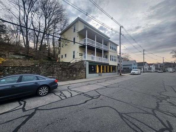 33 Crystal St, Southbridge MA 01550