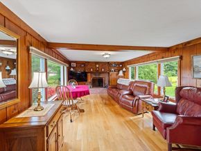 17 Moorings Way, West Brookfield MA 01585